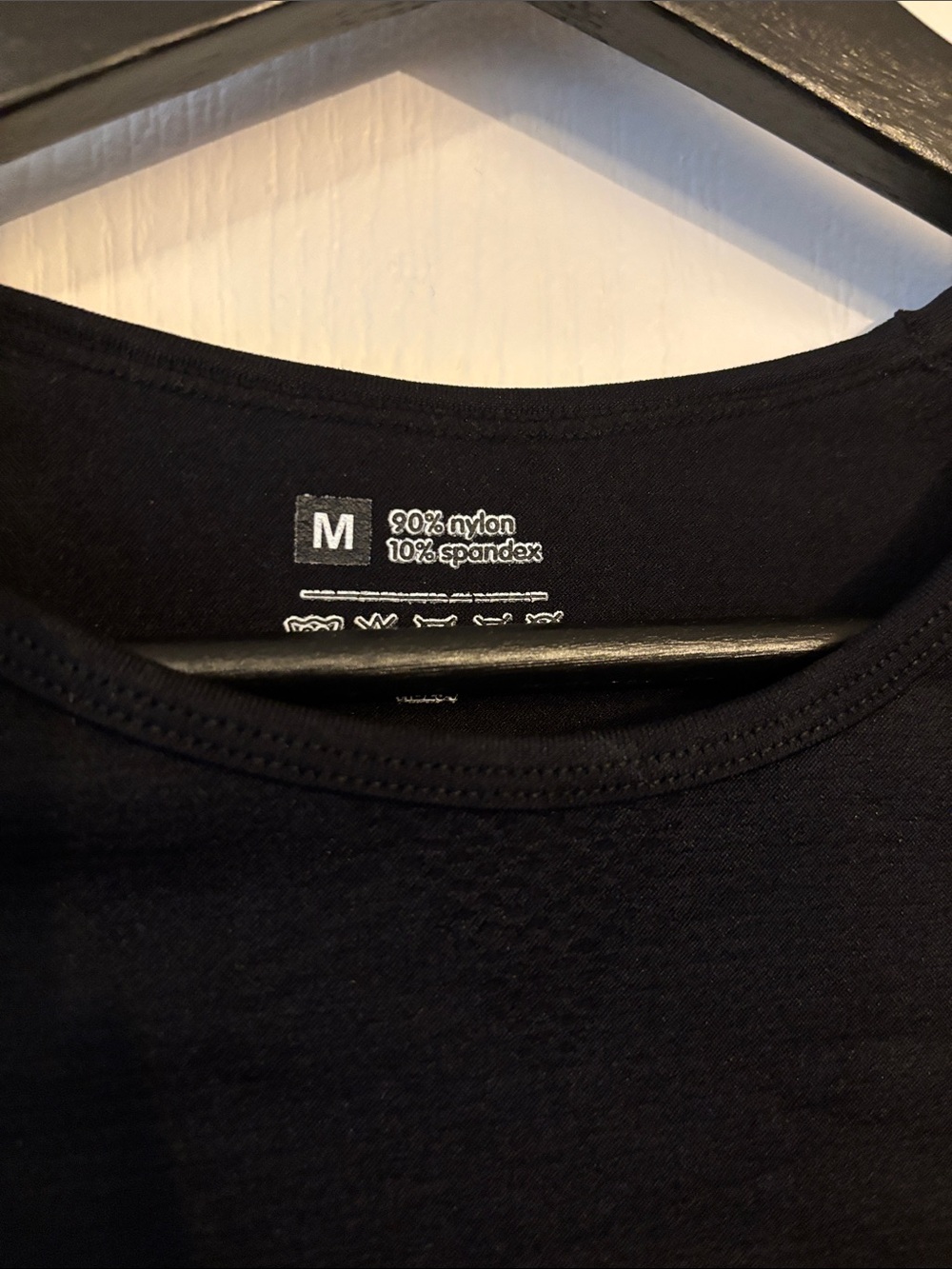 Two crop tops bundle - Picture 6 of 8